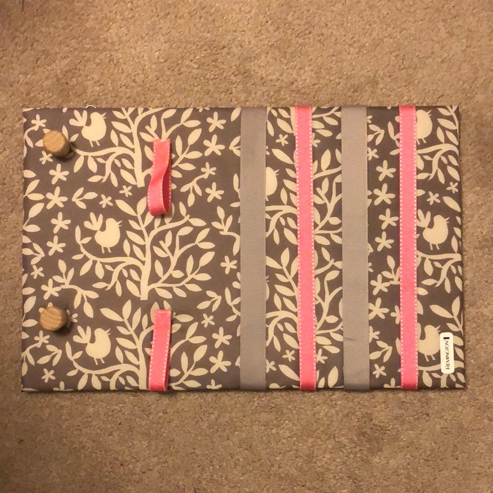Hair accessory organization board wall hanging
